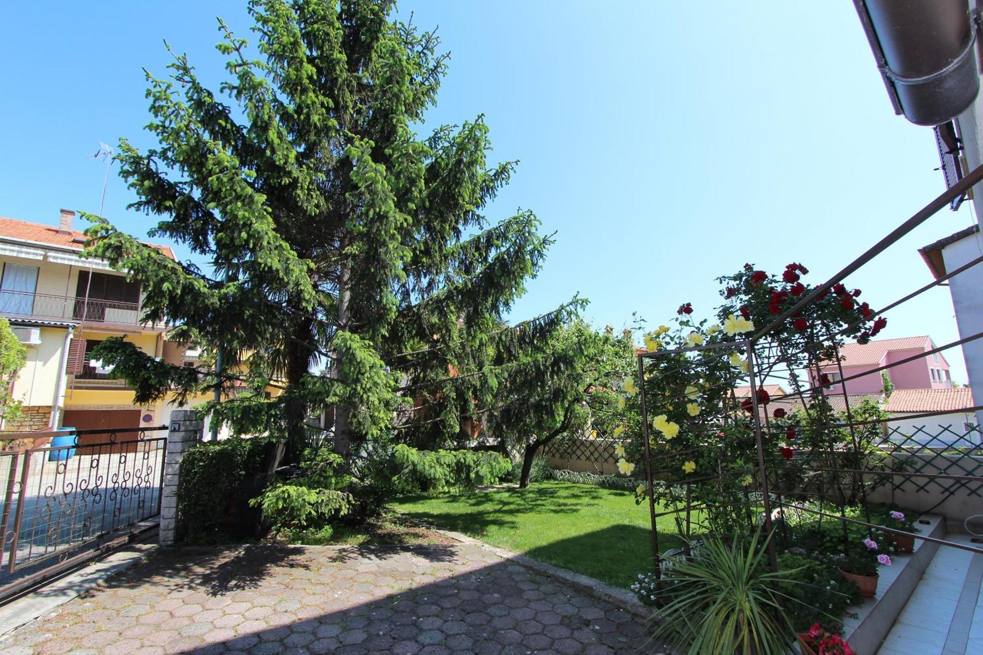 רוביני Guest House Aurora מראה חיצוני תמונה