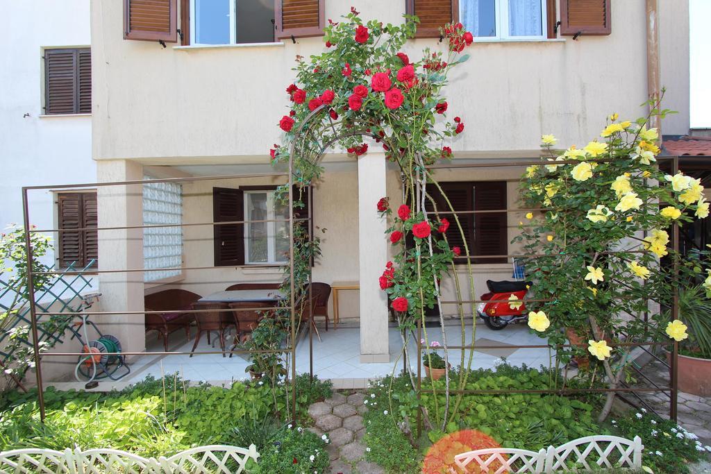 רוביני Guest House Aurora מראה חיצוני תמונה