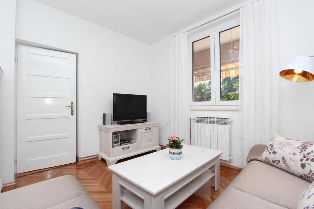 רוביני Guest House Aurora מראה חיצוני תמונה