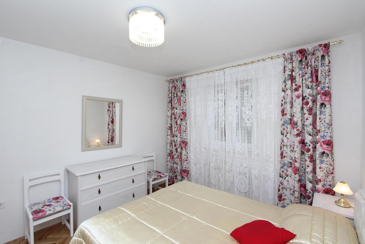 רוביני Guest House Aurora חדר תמונה